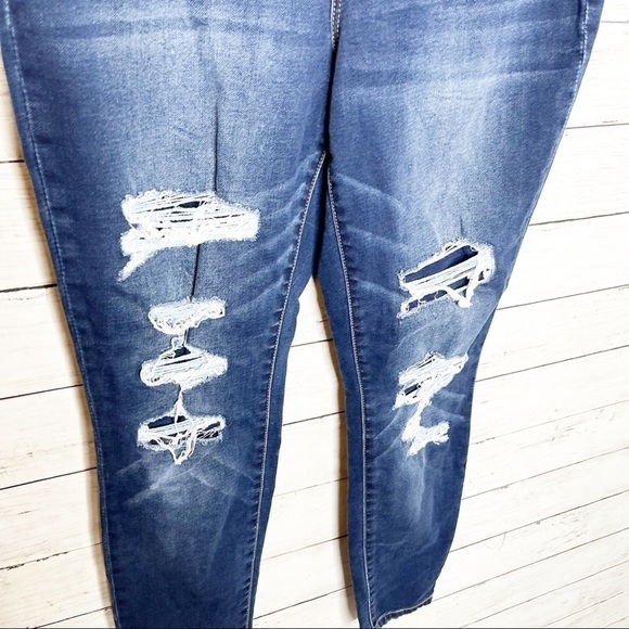 Maurice’s Distressed Denim High Waist Skinny Jeans Size Small X-Short - Picture 3 of 6